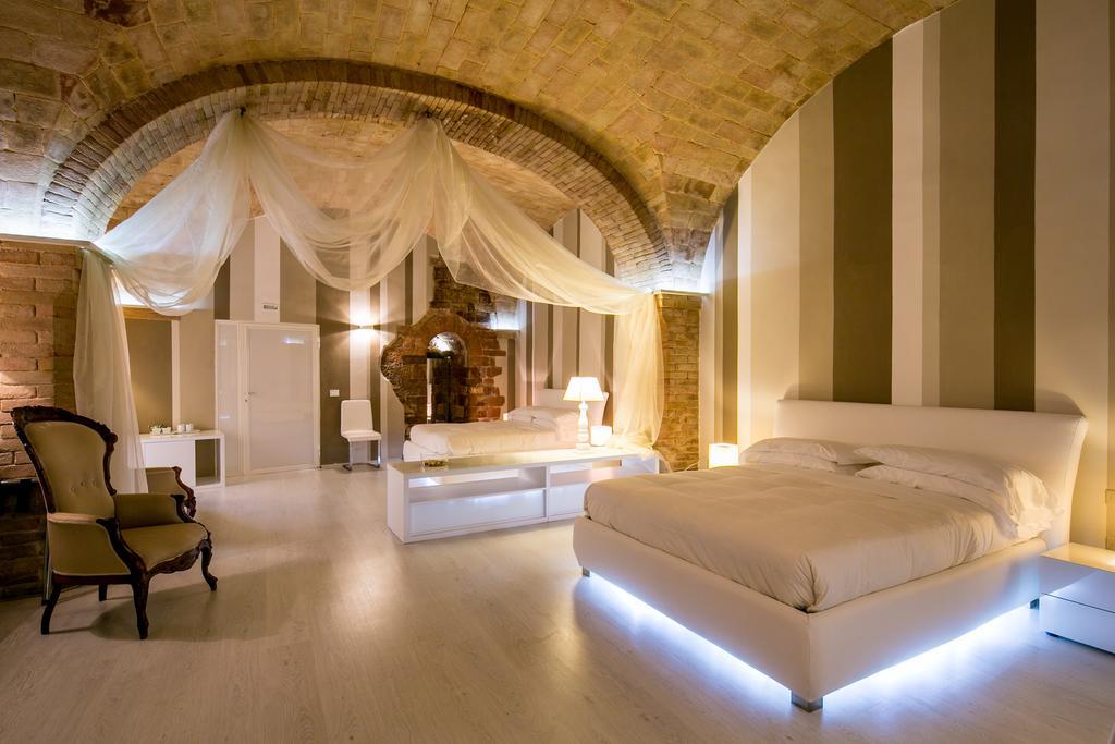 Hotel Degli Affreschi Montefalco Quarto foto