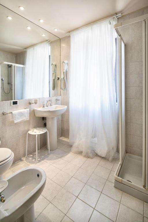 Hotel Degli Affreschi Montefalco Quarto foto